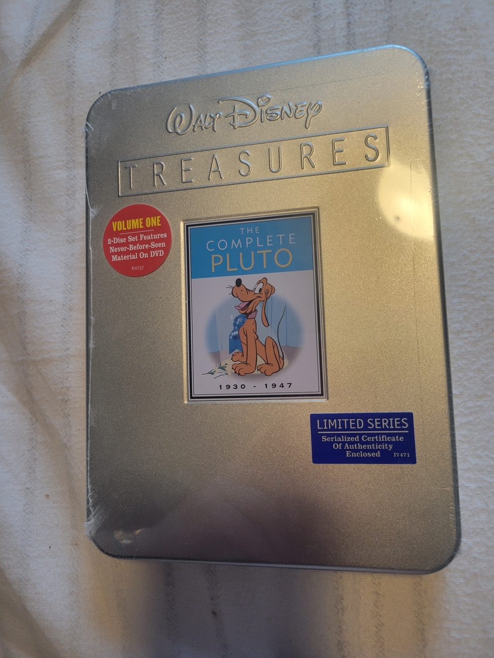 Disney Treasures The Complete Pluto Metal Tin - Silver with Blue Accents